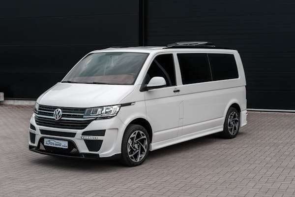 Location minibus 9 places : réservez facilement dès 69,49 € par jour